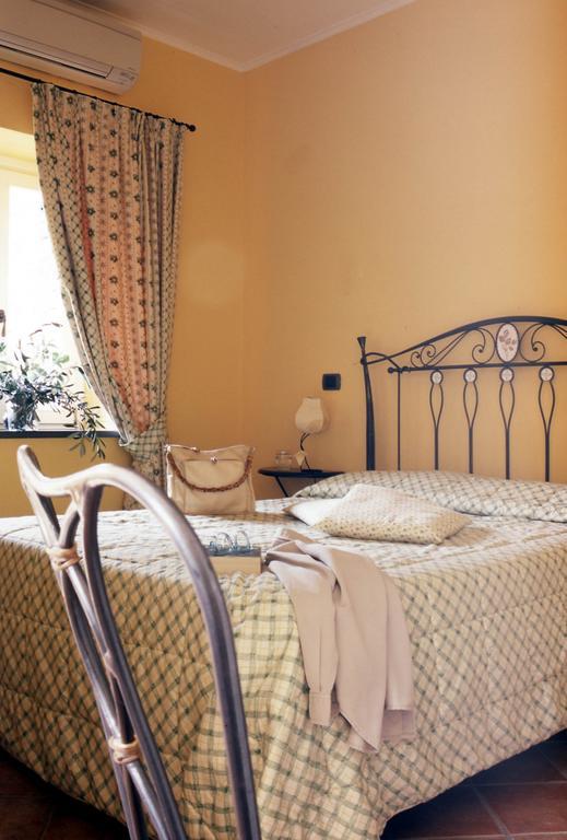 Uliveto Saglietto Agriturismo A Poggi Apartments Imperia Quarto foto